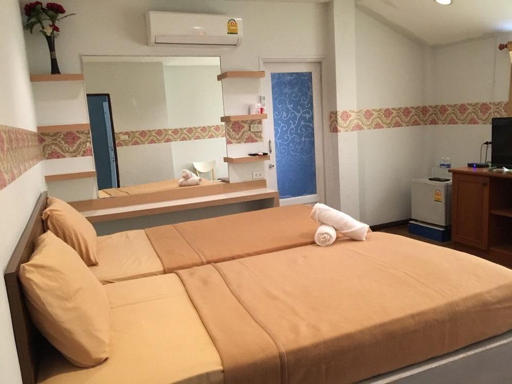 Waratee Spa Resort Villa Бангкок Экстерьер фото